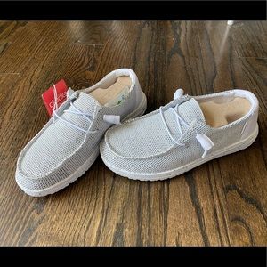 Womens Hey Dudes, Size 6, NWT 👟